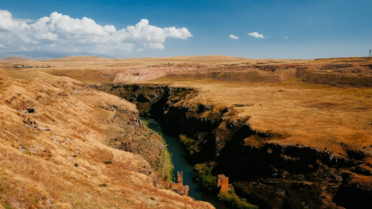 Restoration contract signed for historic Ani Bridge on Türkiye-Armenia border in Kars