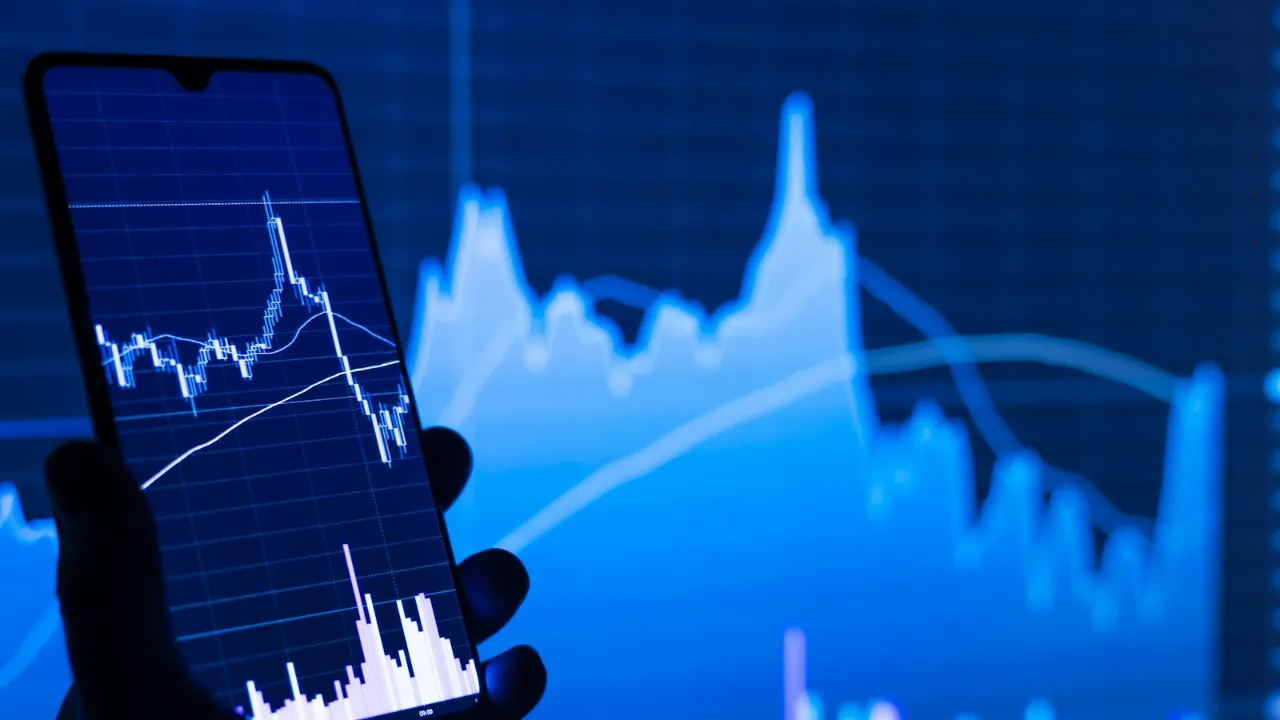 Borsa Istanbul falls 3% on rate-cut day as foreigners keep selling and gold drops below $4,100