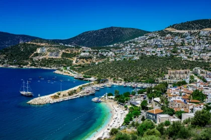 Buying Land and Building a Villa in Türkiye as a Foreigner (2026)
