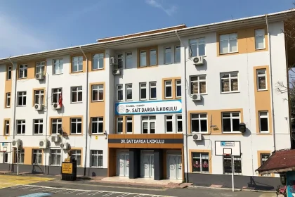 Türkiye's education ministry moves to ease school registration for foreign children