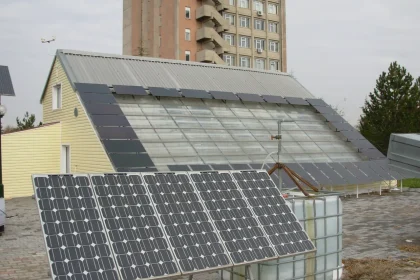Solar panels beside an energy-efficient solar house at Hacettepe University, Ankara