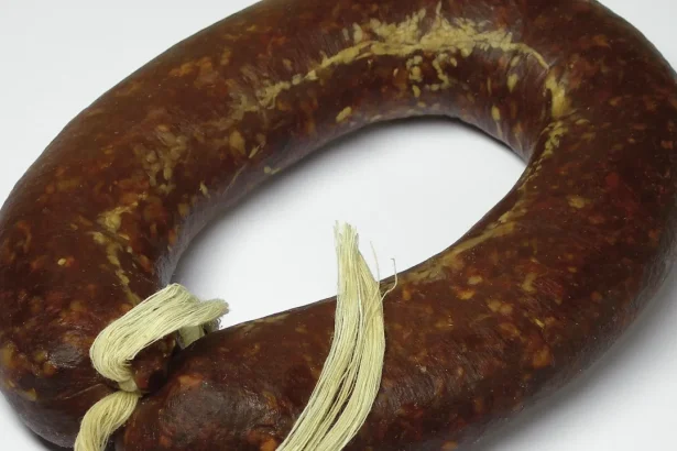 Ministry's latest food fraud list: pork found in 'beef' sucuk, horse or donkey meat in six products