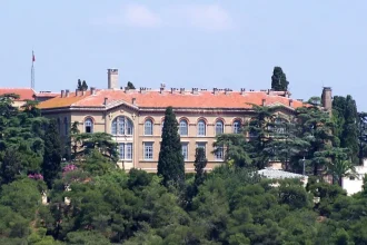 Halki seminary (cropped)