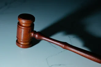 Milas mayor Fevzi Topuz jailed pending trial as court orders 18 arrests in Muğla tender probe