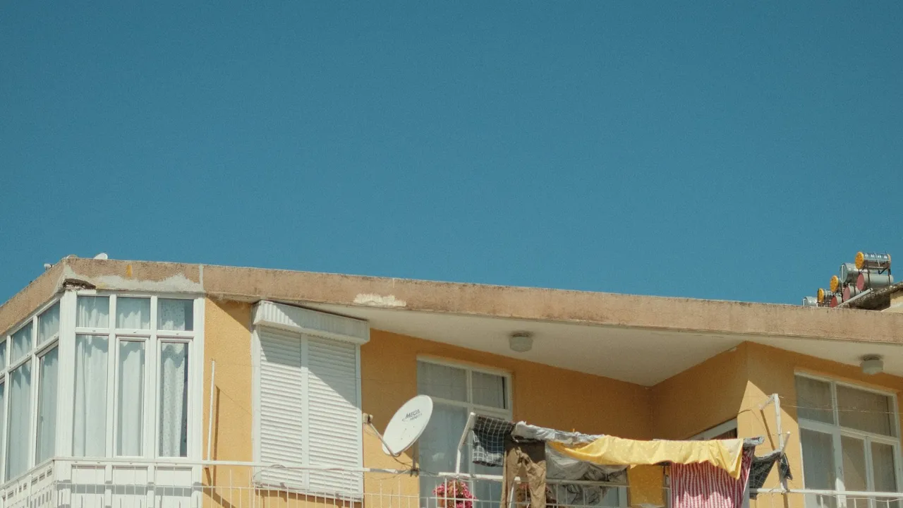 Renting a Home in Türkiye as a Foreigner (2026): Lease, Deposit, Rent Increases and Eviction Rules