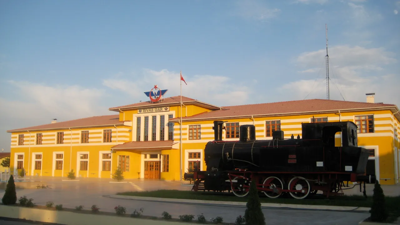 Türkiye's TÜRASAŞ to build 100 container wagons for Tanzania in Sivas
