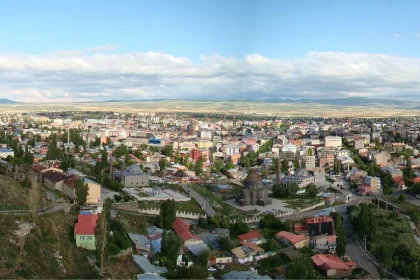 Only five Turkish provinces still have average asking prices below 3 million lira, listings analysis says