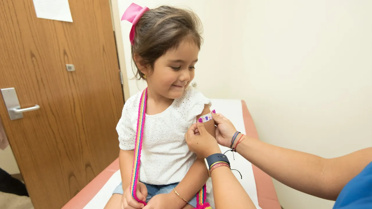 Measles cases in Türkiye near 3,000 as vaccination rate falls to 92%, expert warns