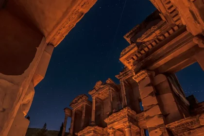 Türkiye's night museum scheme draws record 1.3 million visitors, led by Ephesus