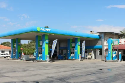 Petrol prices in Türkiye set for second cut this week, falling to about 76 lira in Istanbul