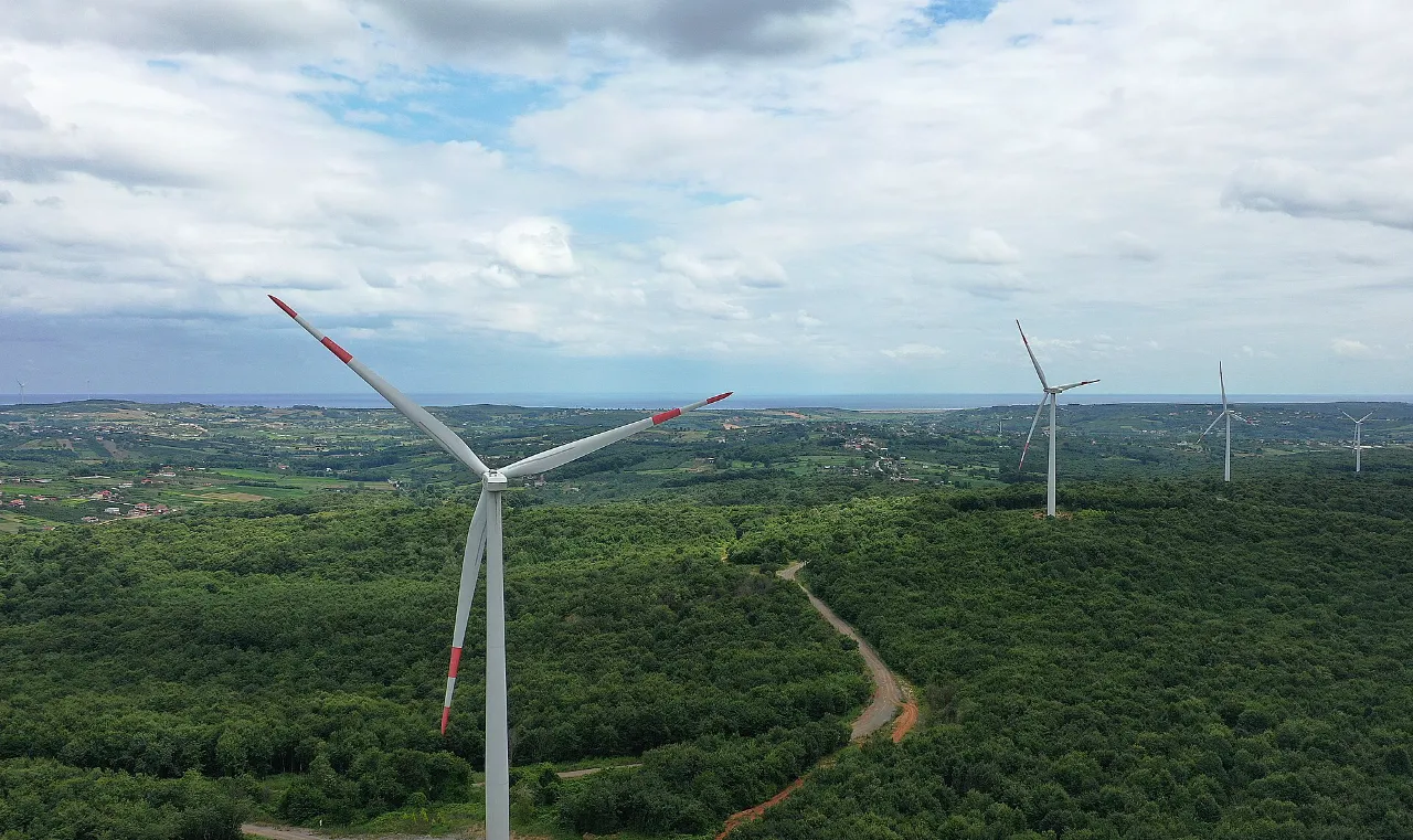 Türkiye to auction 1,500 MW of wind and 785 MW of solar capacity on Nov. 2-3