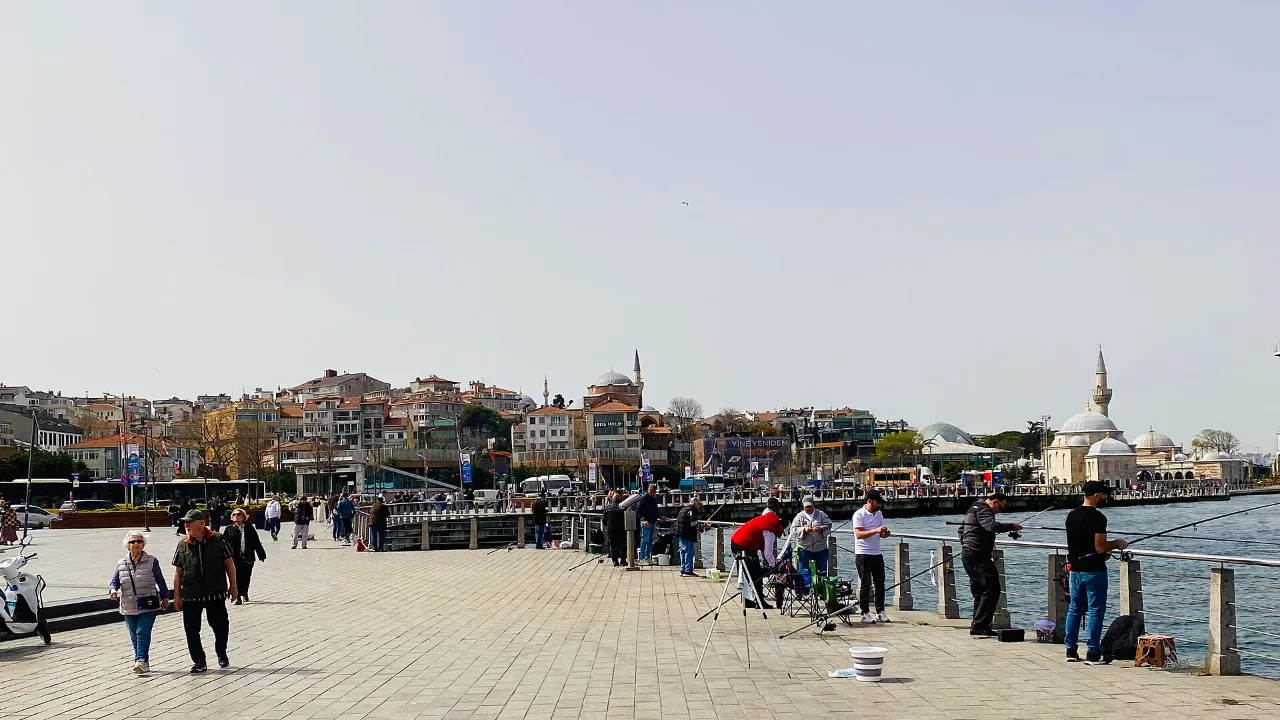 Suspended Üsküdar mayor Sinem Dedetaş released from prison under house arrest
